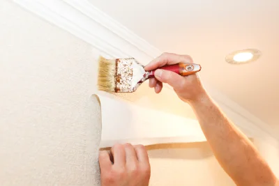 Pose de papier peint à Cussay — revêtements muraux et toiles de verre